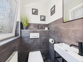Gäste-WC EG
