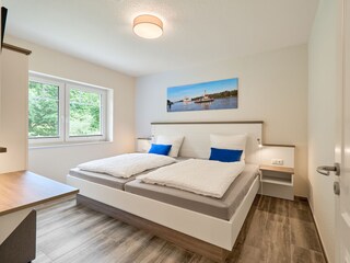 Gesunder Schlaf auf 240x200 im Kingsizebett.