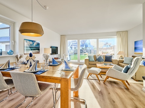 Modernes Ferienhaus "By the Sea" in 1-a-Strandlage