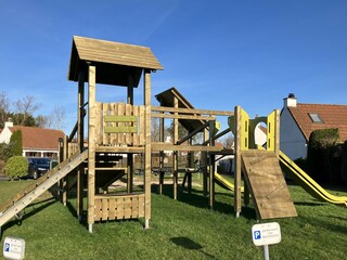 neuer Spielplatz im Ferienpark