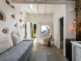 Villa Ornos Features 21