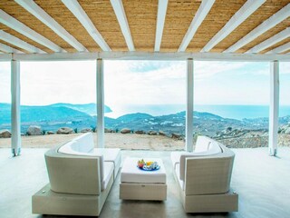 Villa Ornos Features 32