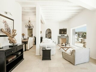Villa Ornos Features 19