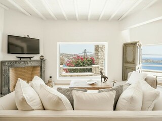 Villa Ornos Features 20