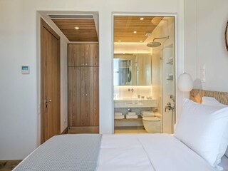 Villa Ornos Features 16