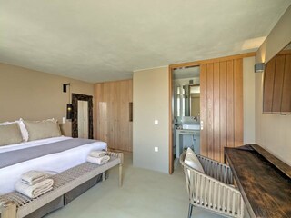 Villa Ornos Features 33