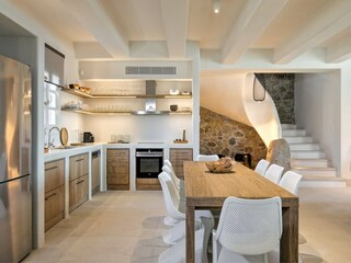 Villa Ornos Features 18