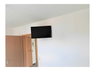 2. Fernseher im Schlafzimmer