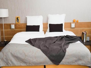 Apartment Paris Features 13