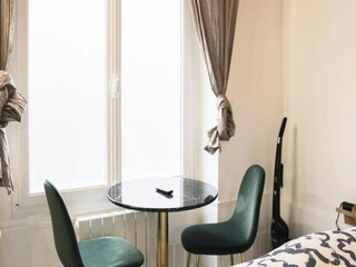 Apartment Paris Outdoor Recording 4