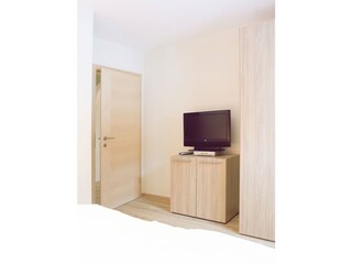 Schlafzimmer mit Flat-TV