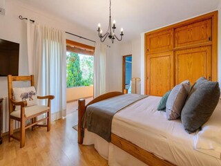 Villa San Rafael de Sa Creu/ Sant Rafael de Sa Creu Features 27