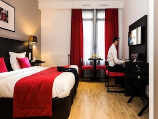 Apartment Paris  19