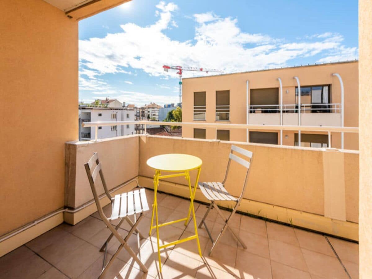 Apartment Antibes  1