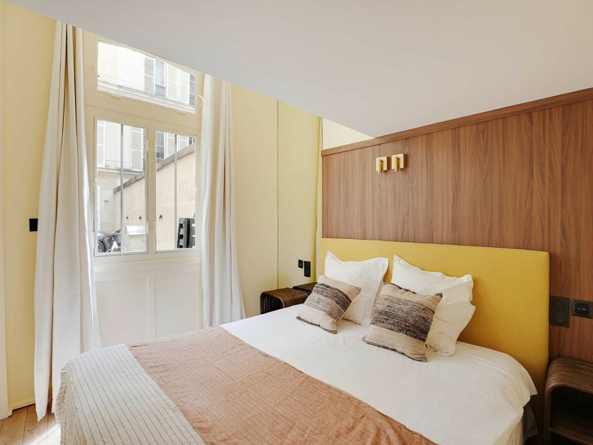 Apartment Paris Features 1