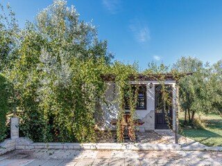Gardenhouse with Terrace and Fireplace