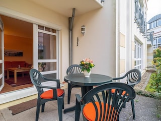 möblierte Westterrasse