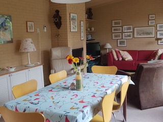 das Wohnzimmer