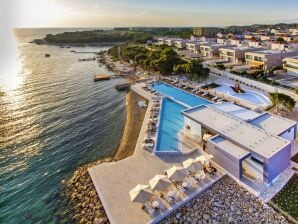 Parc de vacances Villas Punta Skala Apartments avec piscine - Pétrcane - image1