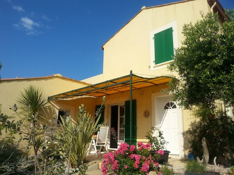 Maison de vacances Les Villas de la Garrigue dans le quartier Roquemer