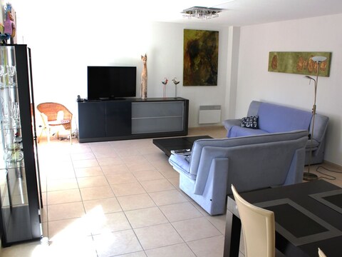 Vakantiehuis De Villas van la Garrigue in de wijk Roquemer