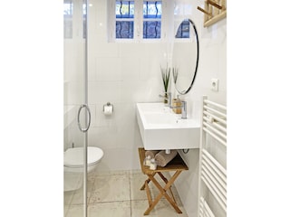 Badezimmer (2) - Poolebene