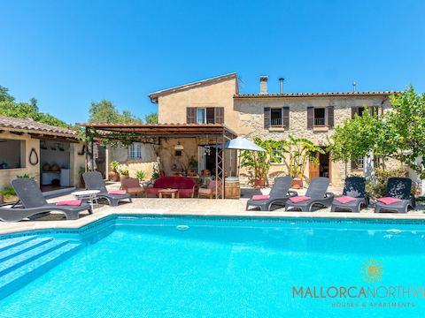Villa Ca na Pereta: Encanto Tradicional con Piscina Priv