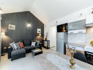 Ferienhaus Zavalatica Ausstattung 24