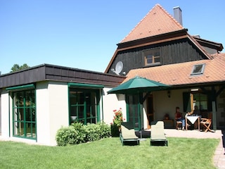 Ferienwohnung mit Terrasse und Liegewiese