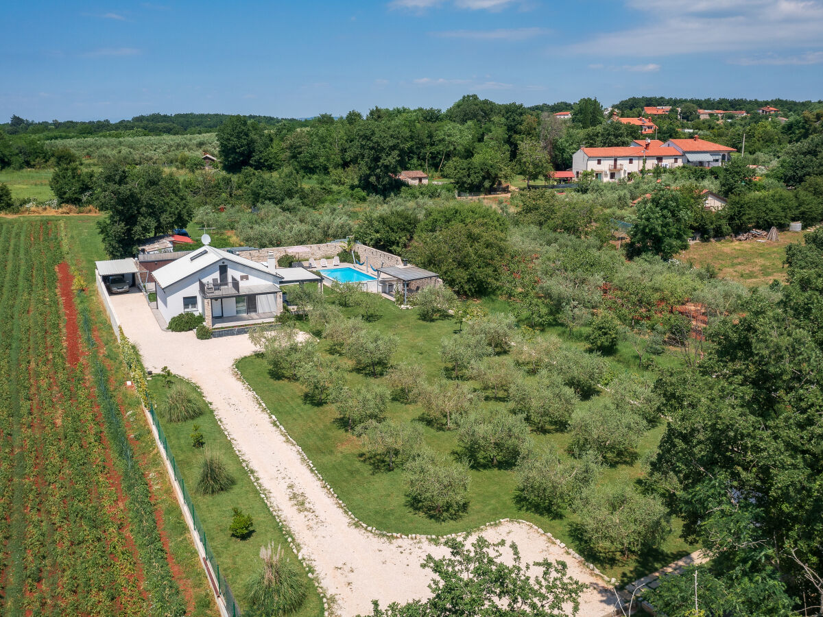 Villa Crystallina