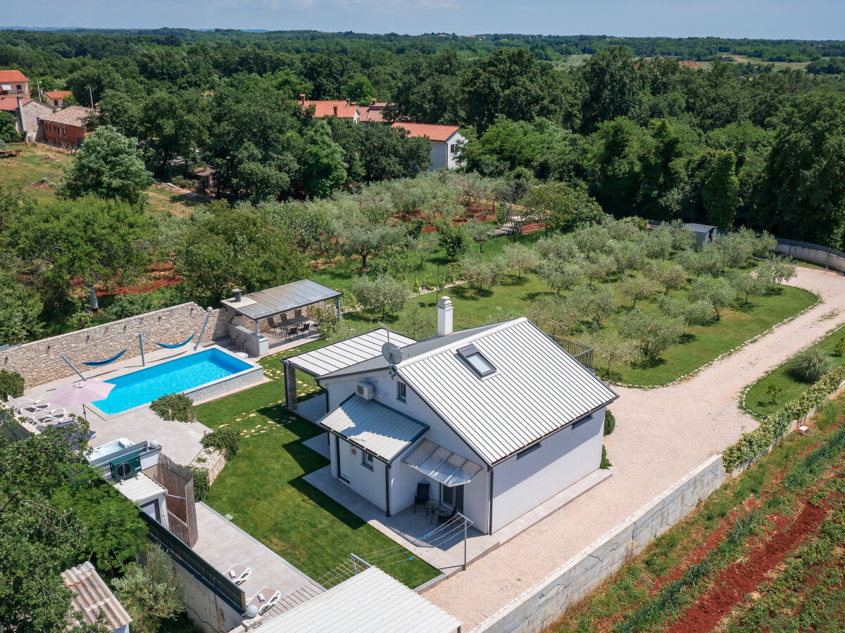 Villa Crystallina