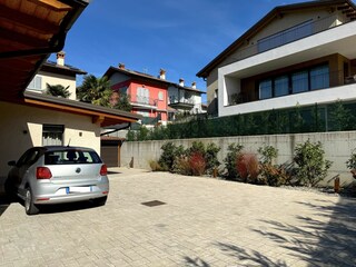 Parplatz Villa Luminosa