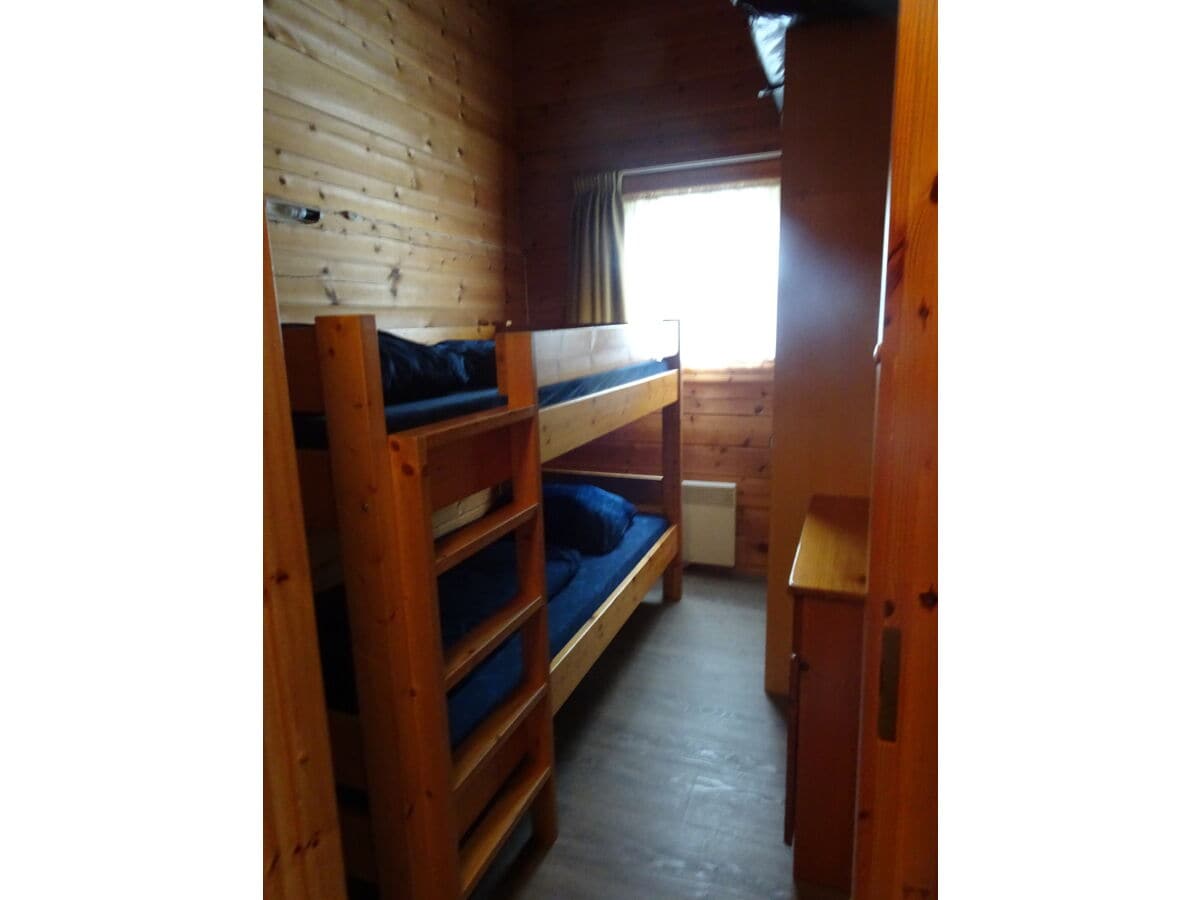 Schlafzimmer mit Etagenbett