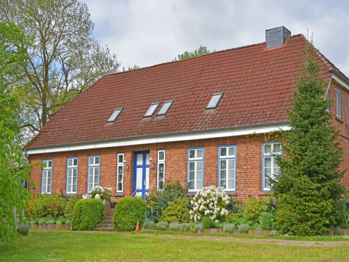 Apartment Dorf Mecklenburg Außenaufnahme 4