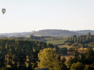 Holiday park Saint-Médard-d'Excideuil Environment 30