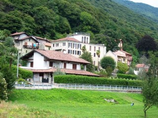 Holiday park Oggebbio Environment 12