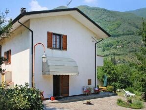 Parc de vacances maison de vacances à Camaiore avec jardin-anciennement TUI Ferienhaus - Camaiore - image1