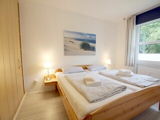 Schlafzimmer mit Doppelbett