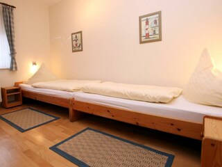 Schlafzimmer mit Einzelbetten