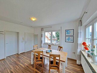 großzügiger Essbereich