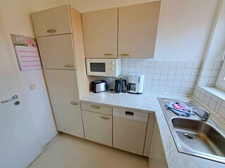 separate voll ausgestattete Küche