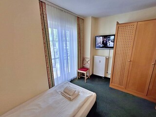 zweites Schlafzimmer mit 2 Einzelbetten