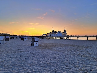 Seebrücke Ahlbeck am Abend