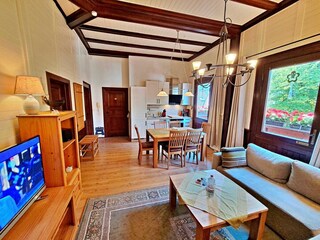 Wohn- und Essbereich