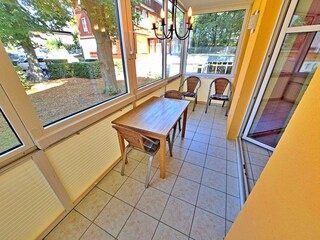 möblierter Wintergarten