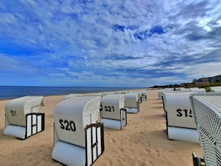 Strand mit Strandkörben