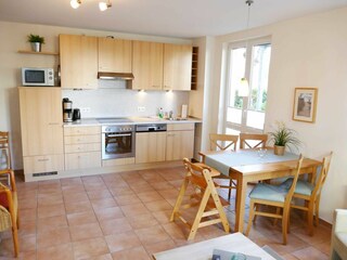 Wohnzimmer mit Küchenzeile