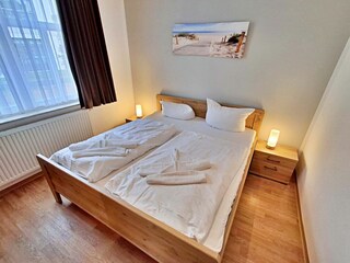 erstes Schlafzimmer