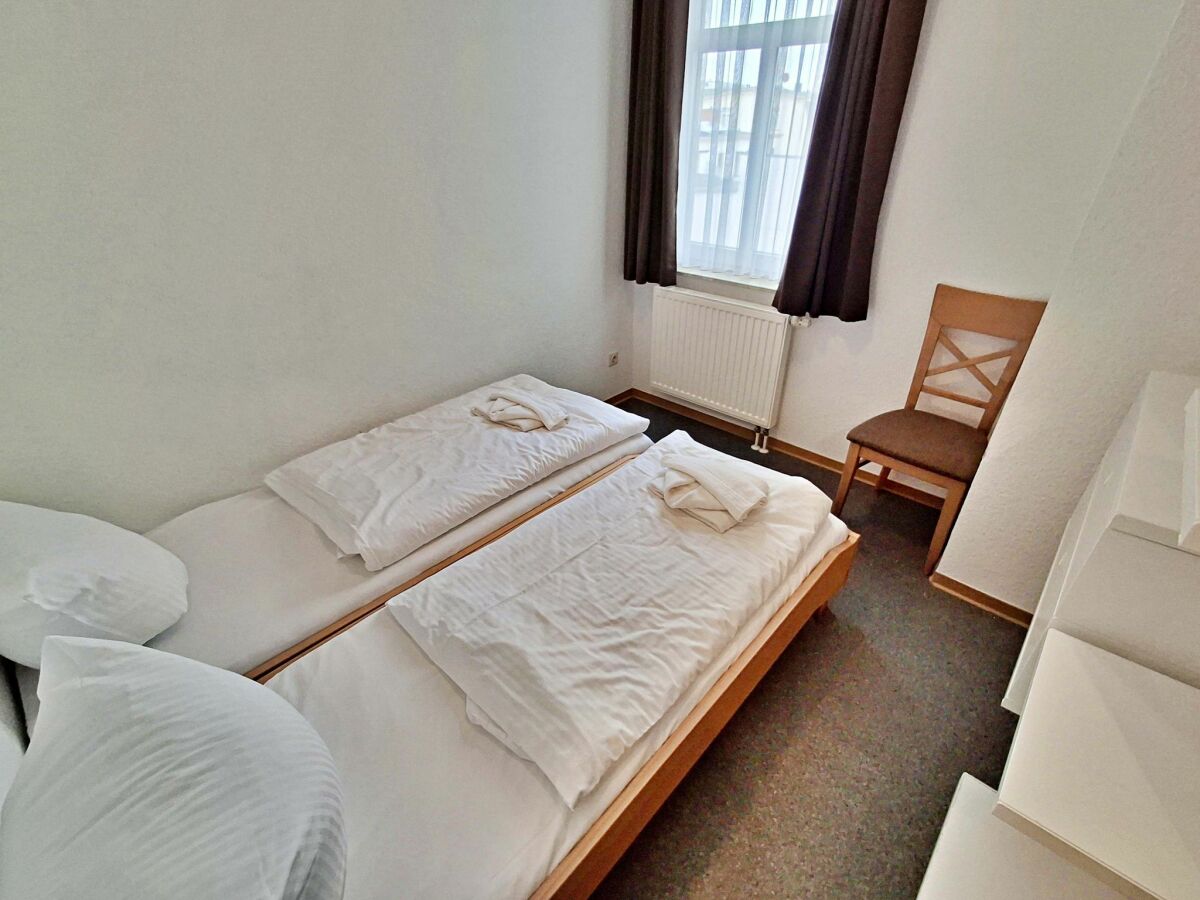 2. Schlafzimmer