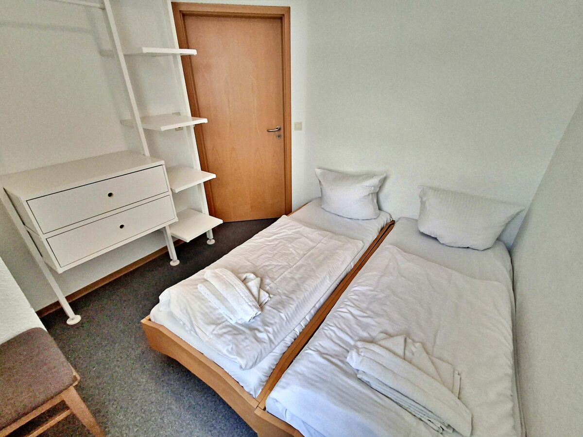 2. Schlafzimmer